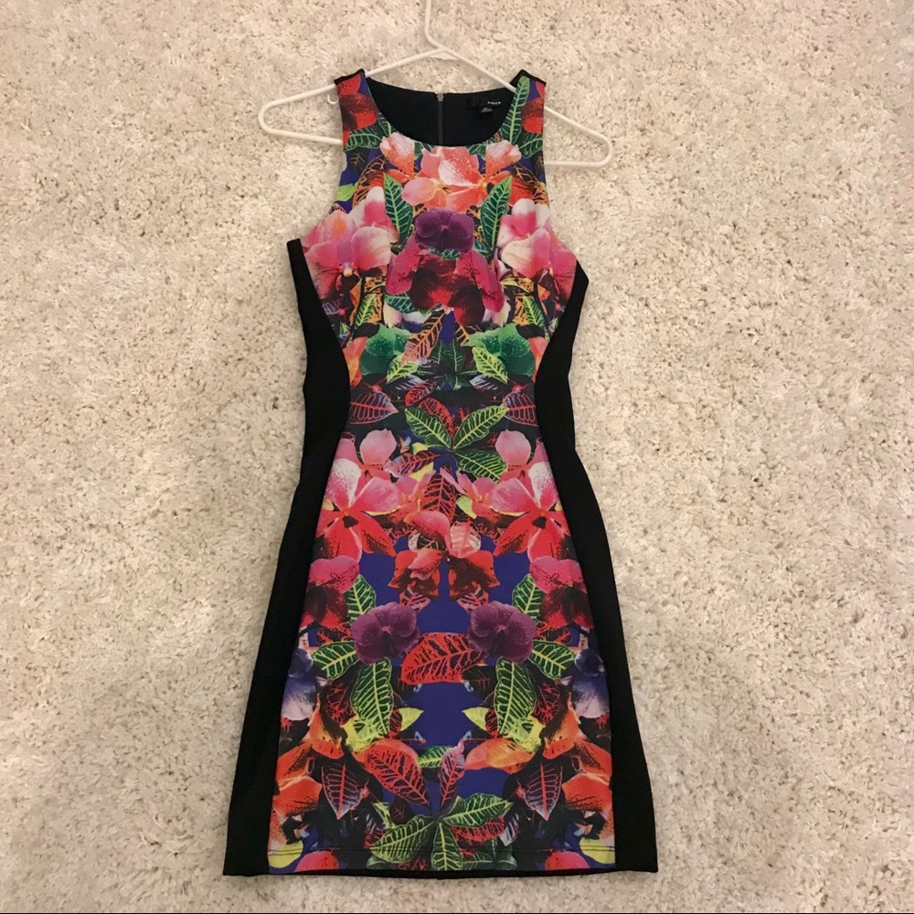 Aqua dress 🌺